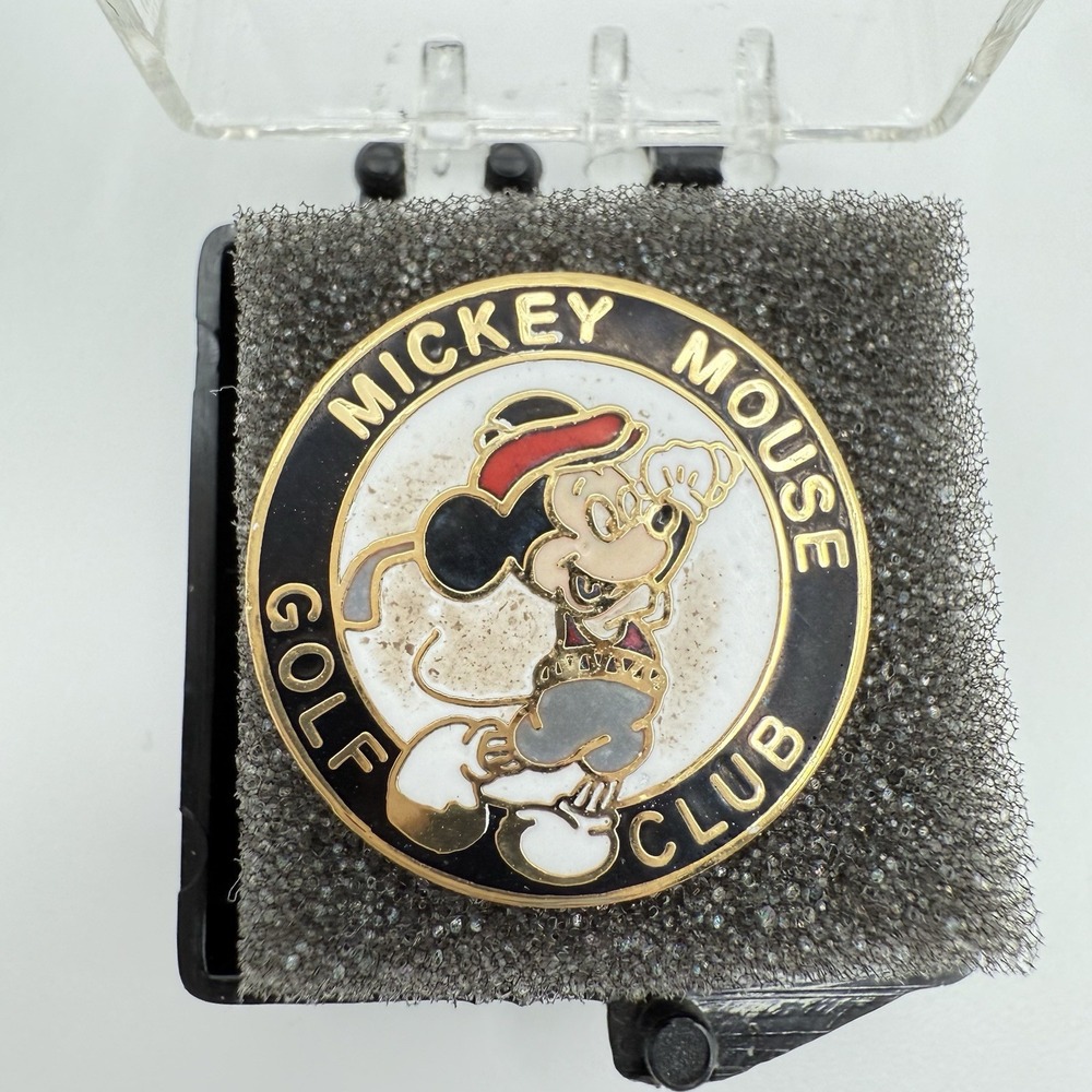 Vintage Mickey Mouse Golf Club Disney Ball Marker  NEW